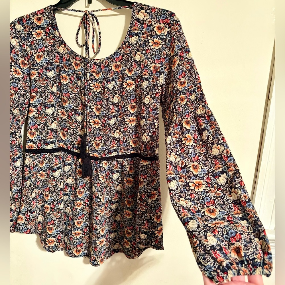 Women’s Knox Rose Multicolor Floral Tie Back Blouse with Tassels Sz XS Oversized - Picture 11 of 16
